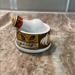 Decorative Spice Grinder with Garlic Motif